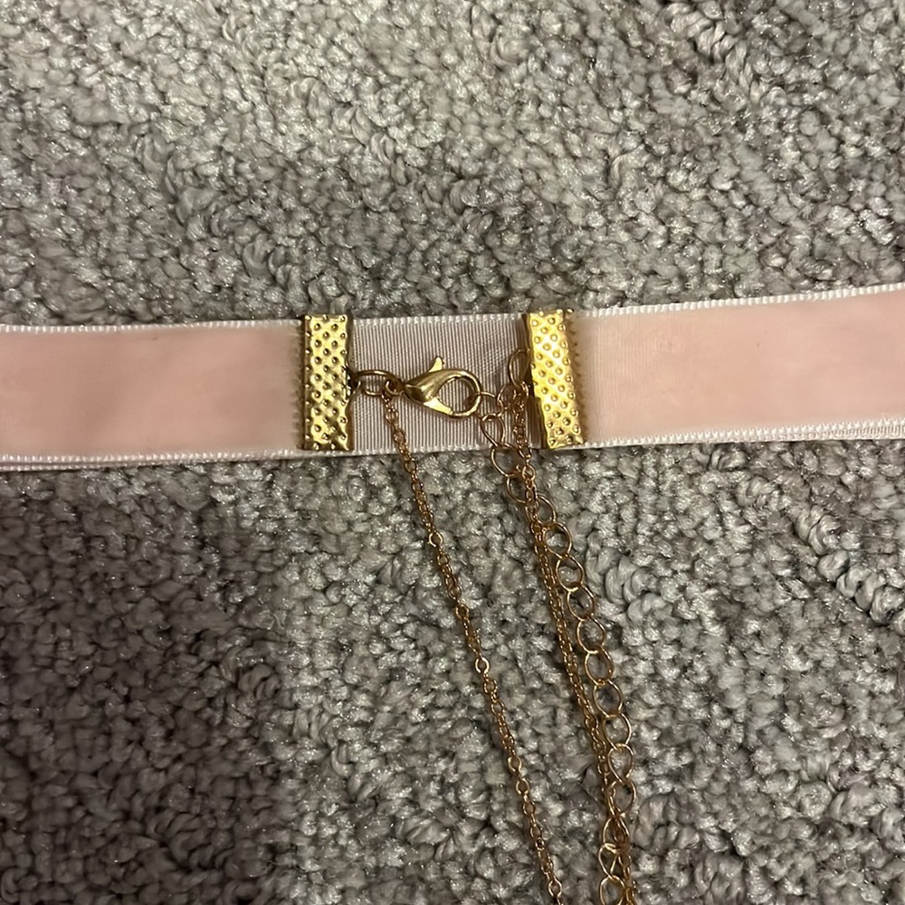 Velvet choker Pearl necklace - Picture 5 of 5